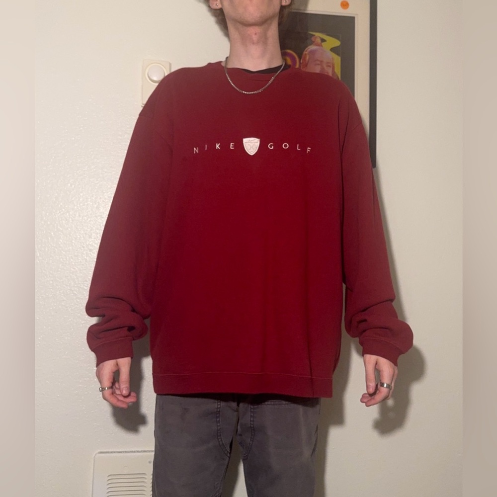 Vintage Nike Golf Men's Maroon Crewneck Sweatshirt with Chest Logo